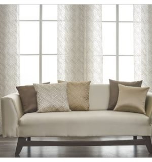 Celebrity-1_107202_Medium